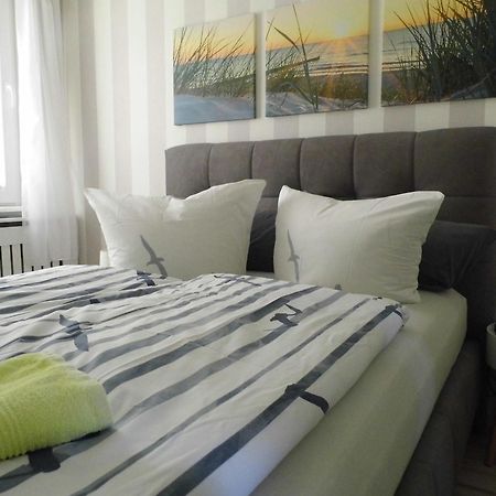 Ferienwohnung Seerose Neppermin エクステリア 写真