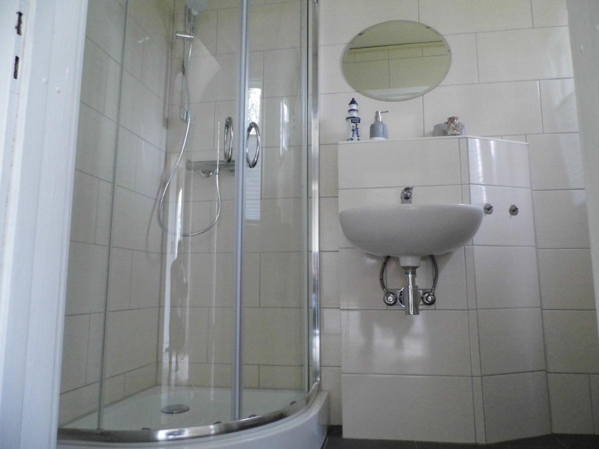 Ferienwohnung Seerose Neppermin エクステリア 写真