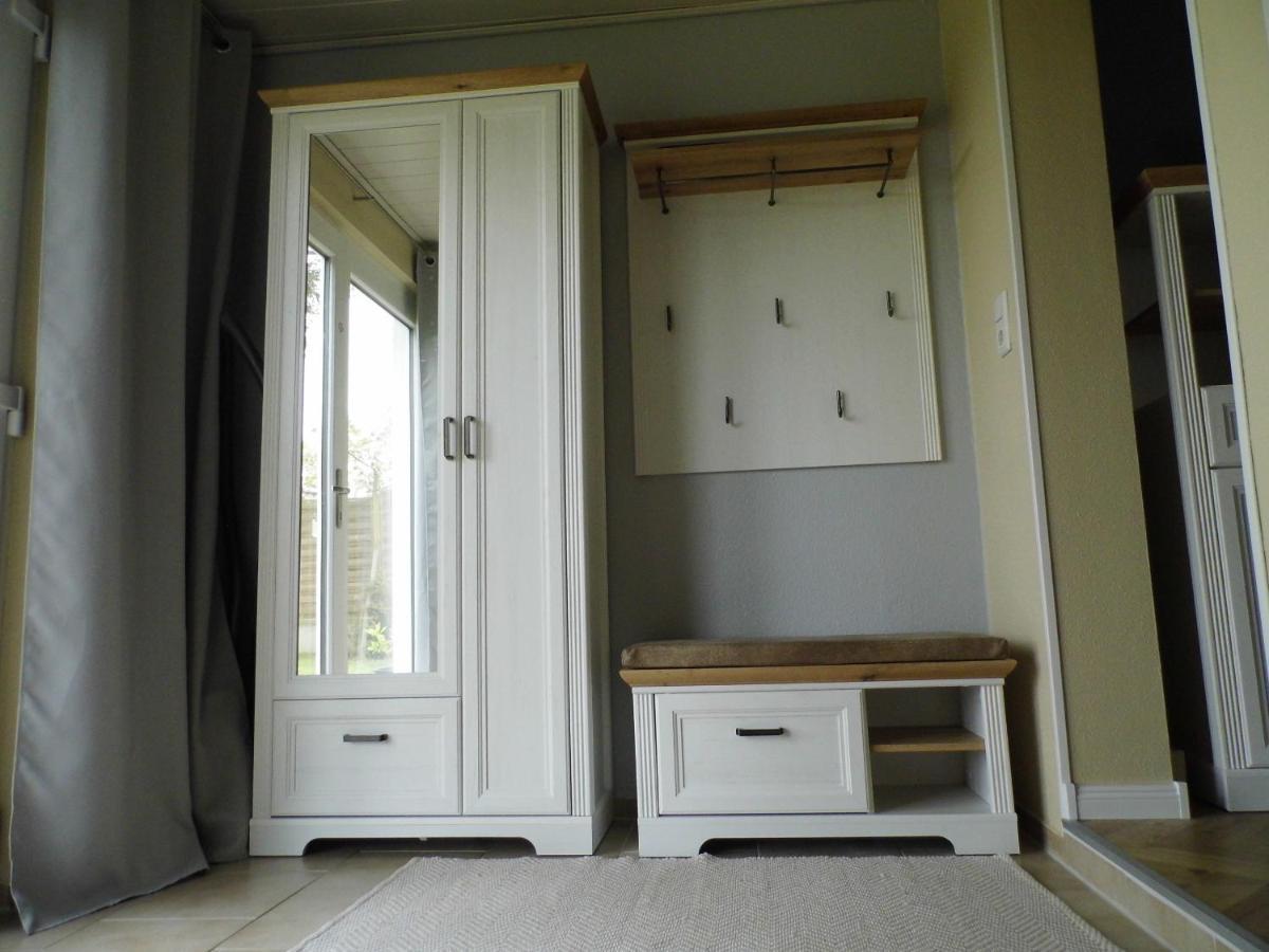 Ferienwohnung Seerose Neppermin エクステリア 写真