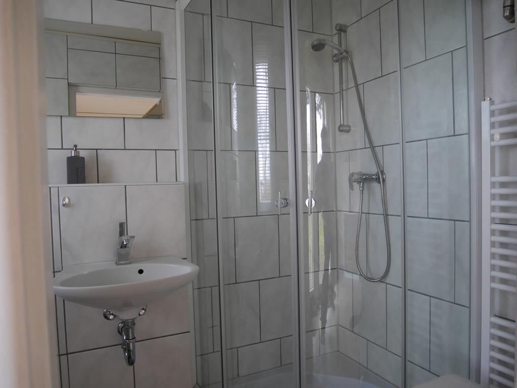 Ferienwohnung Seerose Neppermin エクステリア 写真